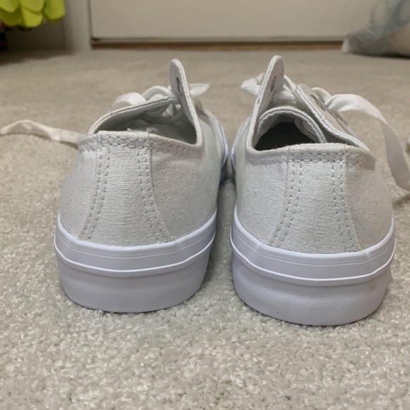 White sneakers - Picture 3 of 3